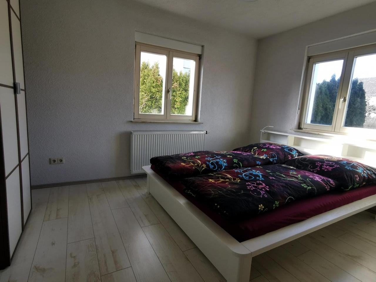 3 Zimmer Ferienwohnung Mit Eigenem Garten Trossingen Esterno foto