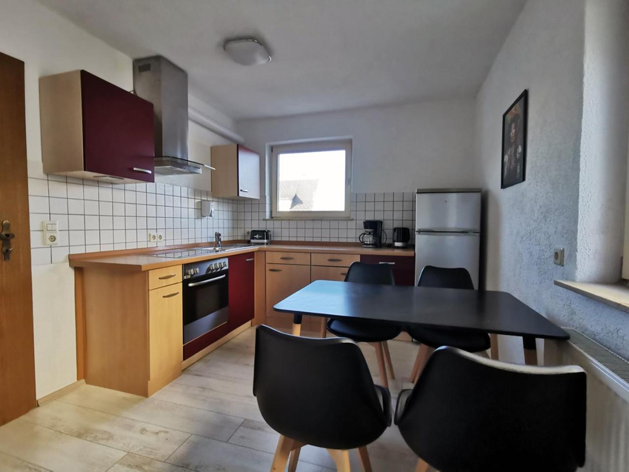 3 Zimmer Ferienwohnung Mit Eigenem Garten Trossingen Esterno foto